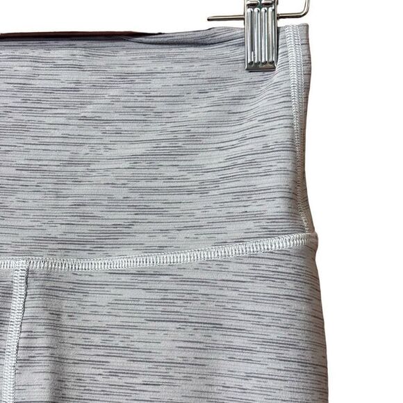 Lululemon Wunder Under Crop gray size 4 - Picture 7 of 11